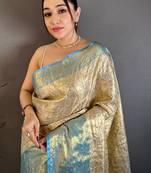 Woven design zari silk blend kanjeevaram saree