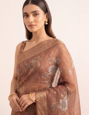 Floral embroidered silk blend designer kanjeevaram saree 3