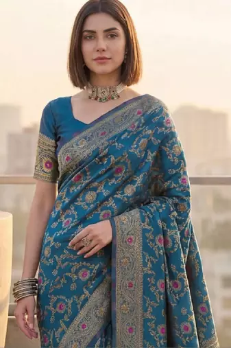 Woven design zari silk blend designer kanjeevaram saree
