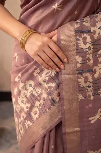 Floral silk blend designer kanjeevaram saree