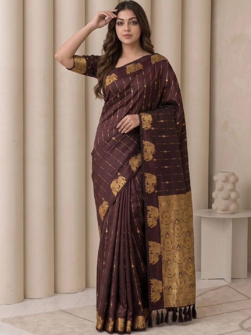 Ethnic motifs zari silk blend heavy work kanjeevaram saree