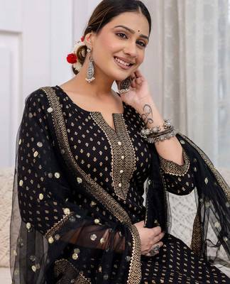 Black floral printed viscose rayon kurta set for women 3