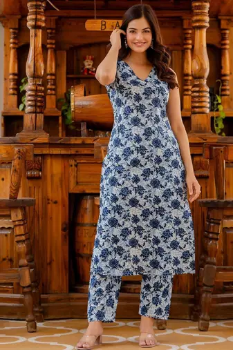 Blue floral printed cotton kurta set for women