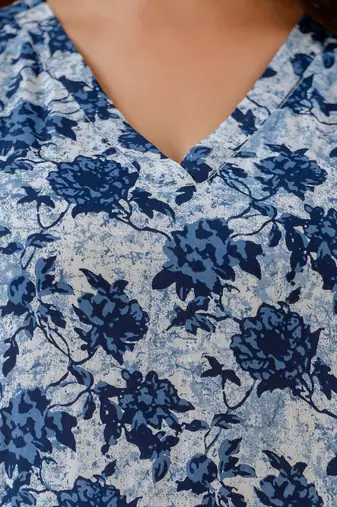 Blue floral printed cotton kurta set for women