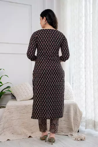 Black floral printed pure cotton kurta set for women