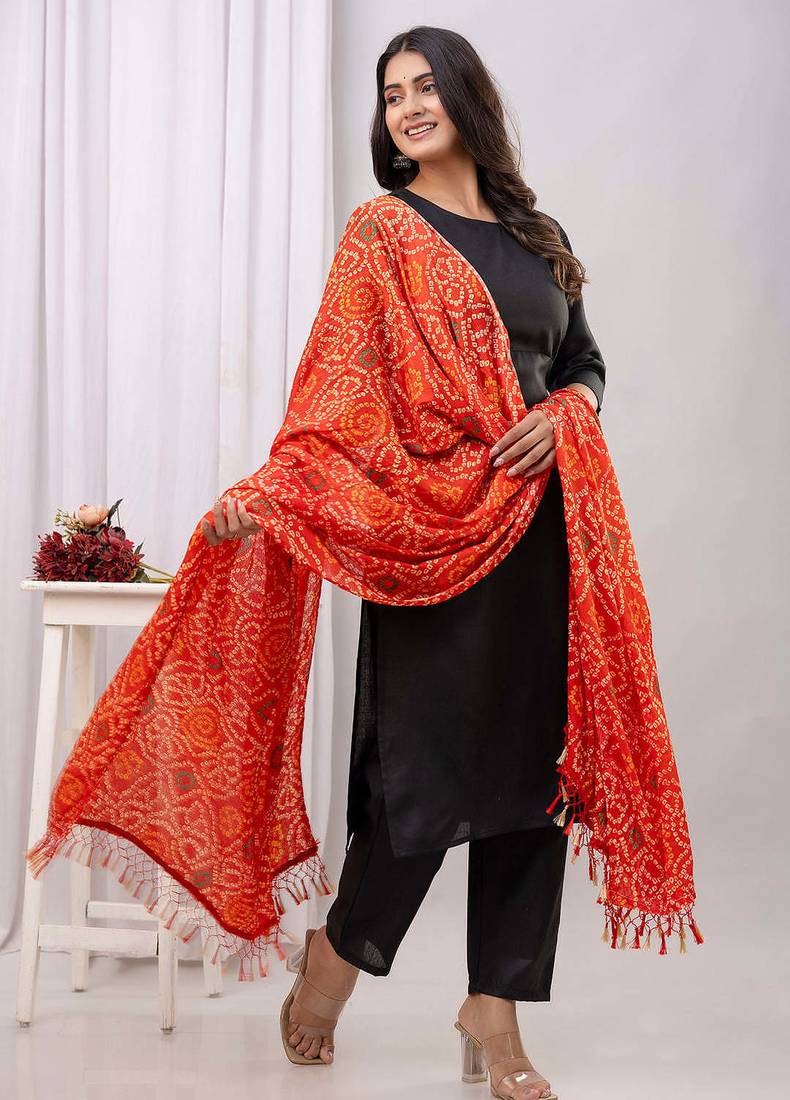 Black floral printed pure cotton kurta set for women