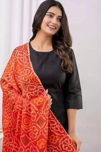 Black floral printed cotton kurta set for women