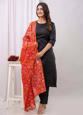 Black floral printed pure cotton kurta set for women 4
