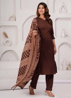 Brown solid polyester kurta set for women 4