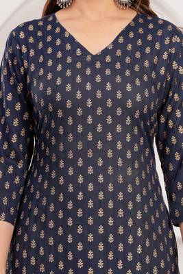 Navy blue floral printed viscose rayon kurta set for women 3