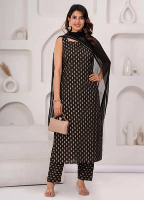 Black floral printed pure cotton kurta set for women 1