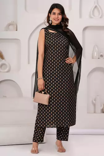 Black floral printed cotton kurta set for women