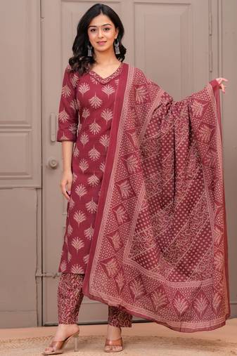 Maroon floral printed cotton kurta set for women