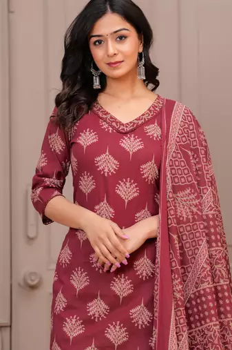 Maroon floral printed cotton kurta set for women
