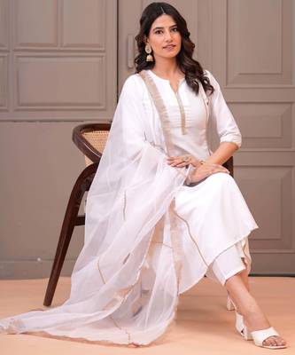 White solid pure cotton kurta set for women 2