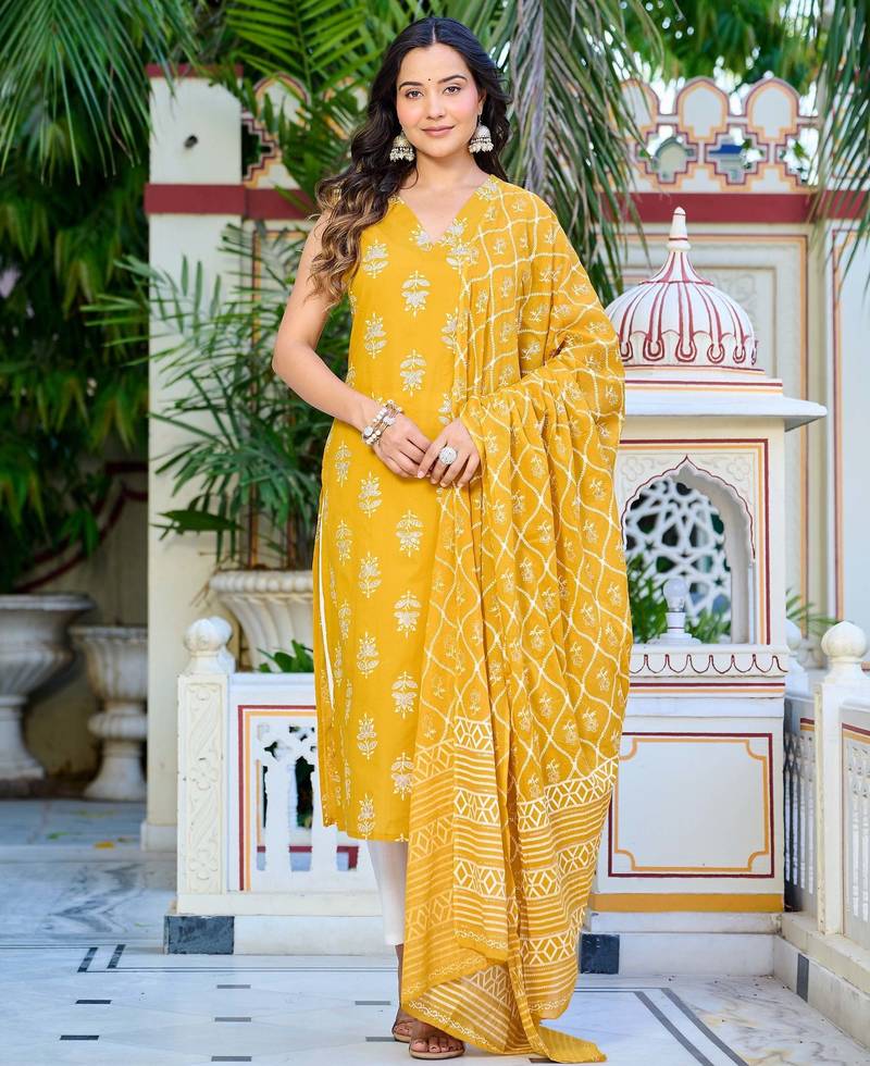 Yellow floral printed pure cotton kurta set for women