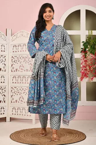 Blue floral printed cotton kurta set for women