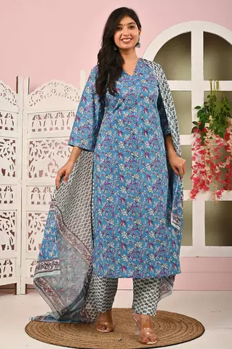 Blue floral printed cotton kurta set for women