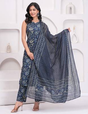 Blue floral printed pure cotton kurta set for women 1