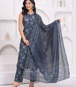 Blue floral printed pure cotton kurta set for women