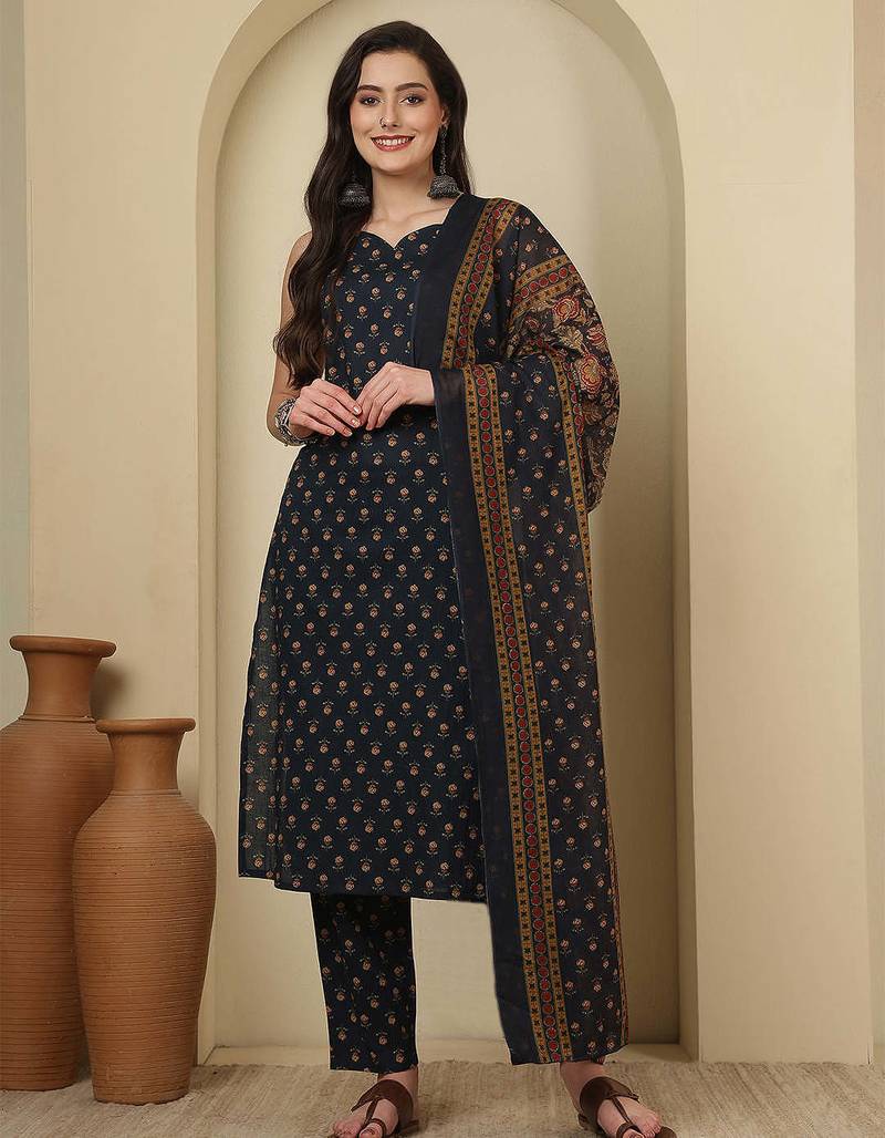 Blue floral printed pure cotton kurta set for women