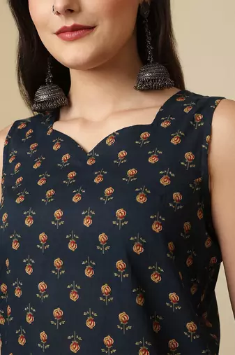 Blue floral printed pure cotton kurta set for women