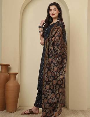 Blue floral printed pure cotton kurta set for women 5