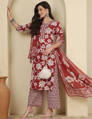 Maroon floral printed pure cotton kurta set for women 3