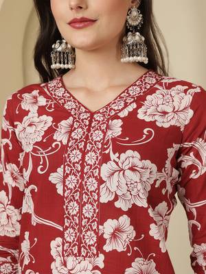 Maroon floral printed pure cotton kurta set for women 4