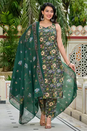 Green floral printed cotton kurta set for women