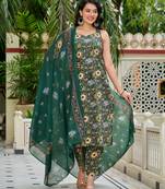 Green floral printed pure cotton kurta set for women