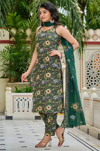 Green floral printed cotton kurta set for women