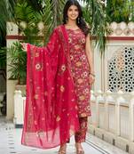 Pink floral printed pure cotton kurta set for women