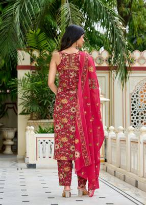 Pink floral printed pure cotton kurta set for women 2