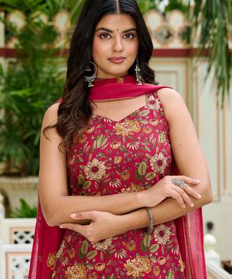 Pink floral printed pure cotton kurta set for women 4