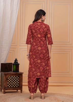 Maroon floral printed pure cotton kurta set for women 2