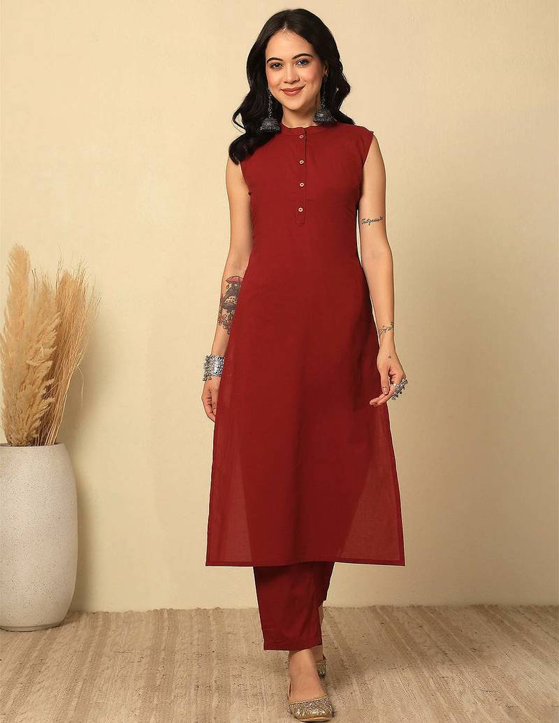 Maroon solid pure cotton kurta set for women