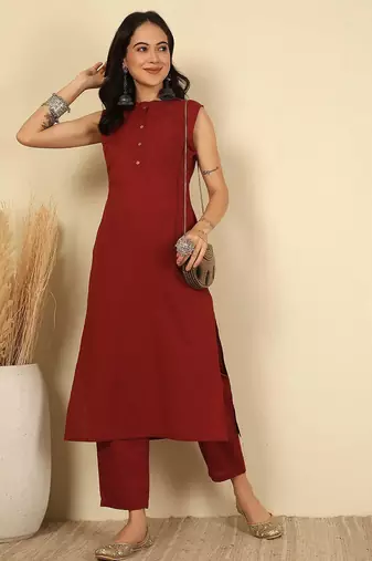 Maroon solid cotton kurta set for women