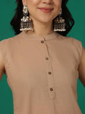 Beige solid pure cotton kurta set for women 3