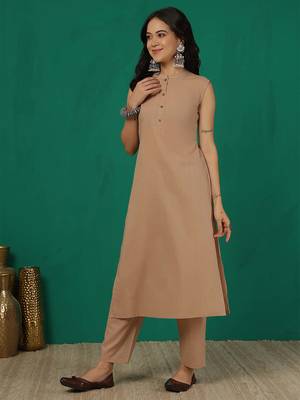 Beige solid pure cotton kurta set for women 5