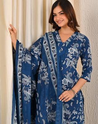 Blue floral printed pure cotton kurta set for women 3