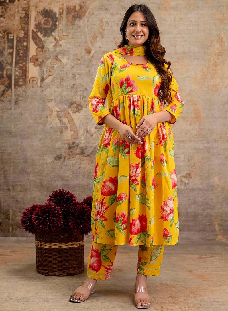 Yellow floral printed pure cotton kurta set for women