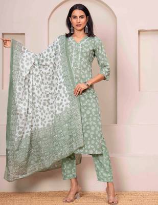 Green floral printed pure cotton kurta set for women 1