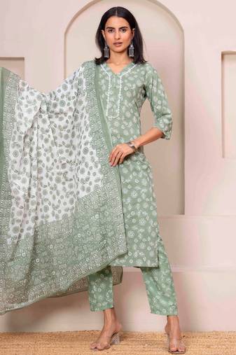 Green floral printed pure cotton kurta set for women