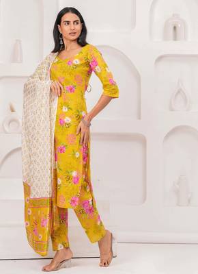 Yellow floral printed pure cotton kurta set for women 3