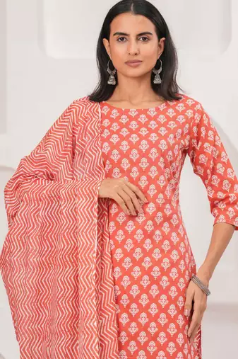 Pink floral printed pure cotton kurta set for women