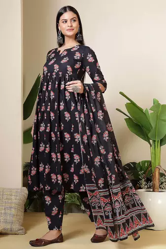 Black floral printed pure cotton kurta set for women