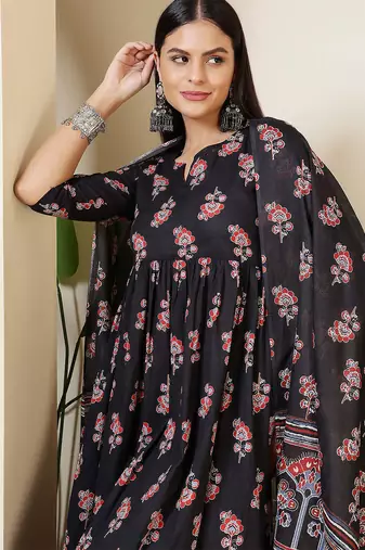 Black floral printed pure cotton kurta set for women