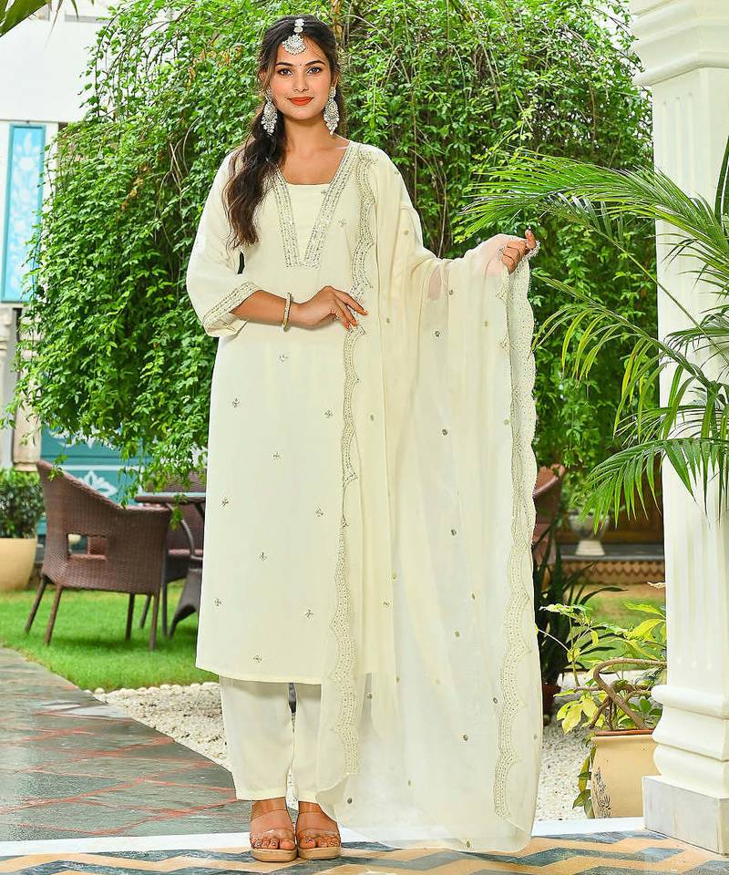 Off white embroidered viscose rayon kurta set for women