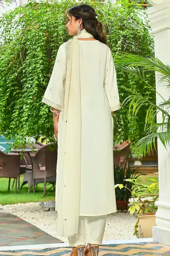 Off white embroidered viscose rayon kurta set for women